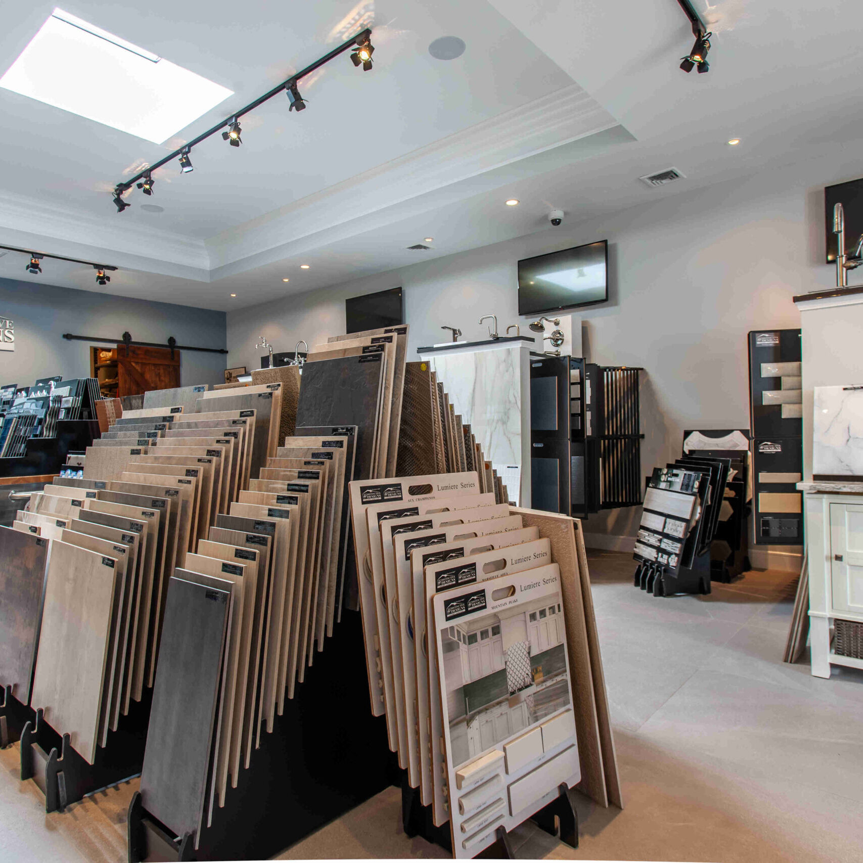 hardwood-showroom-display